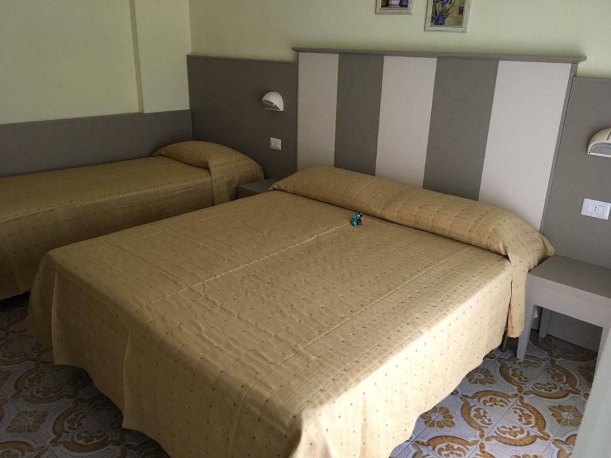 Hotel Laila Cesenatico Dış mekan fotoğraf