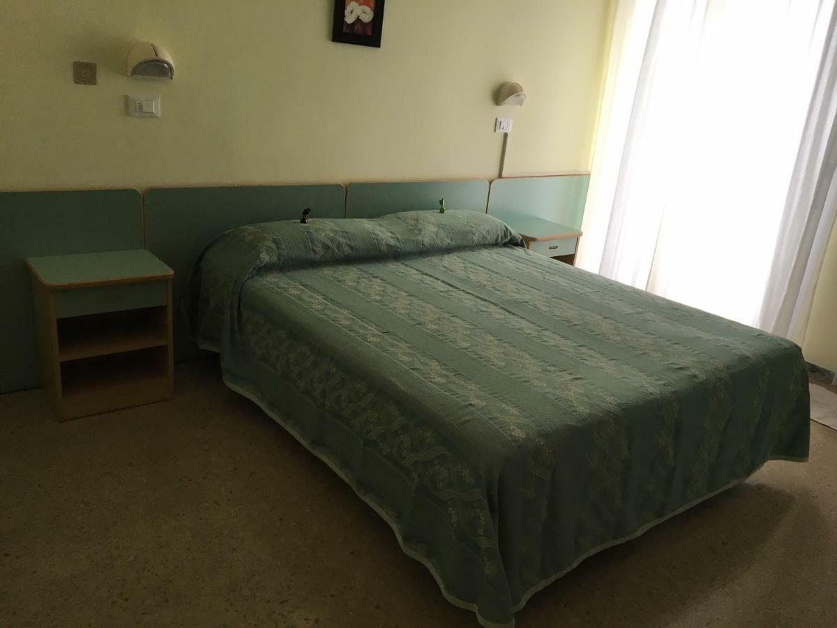 Hotel Laila Cesenatico Dış mekan fotoğraf