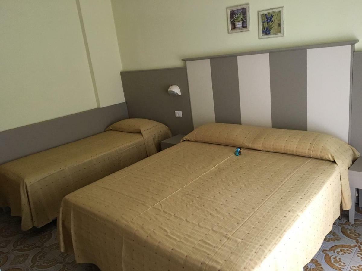 Hotel Laila Cesenatico Dış mekan fotoğraf